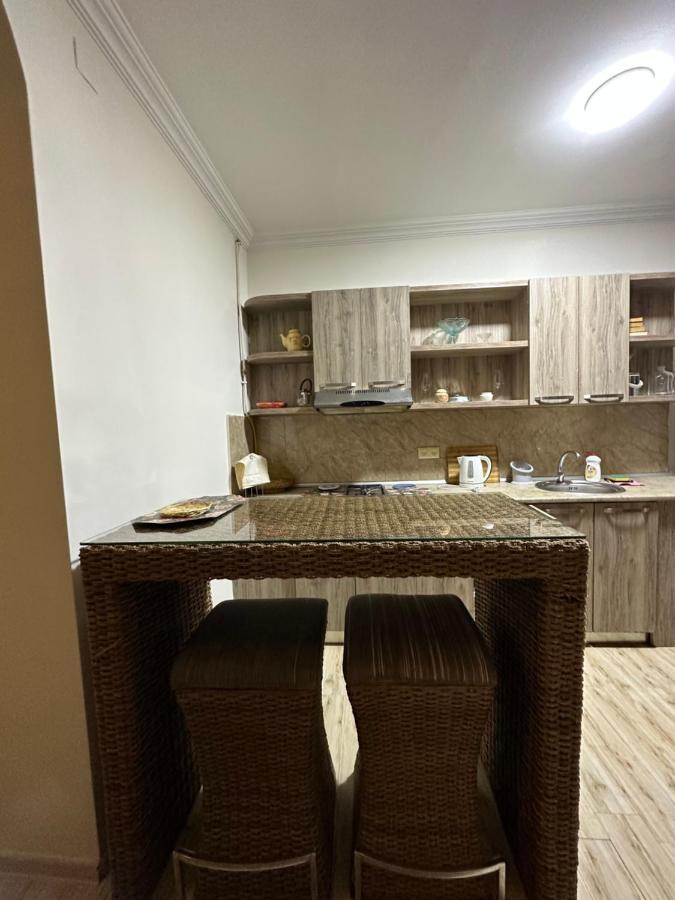 Appartamento Amazing Magnolia Batumi Esterno foto
